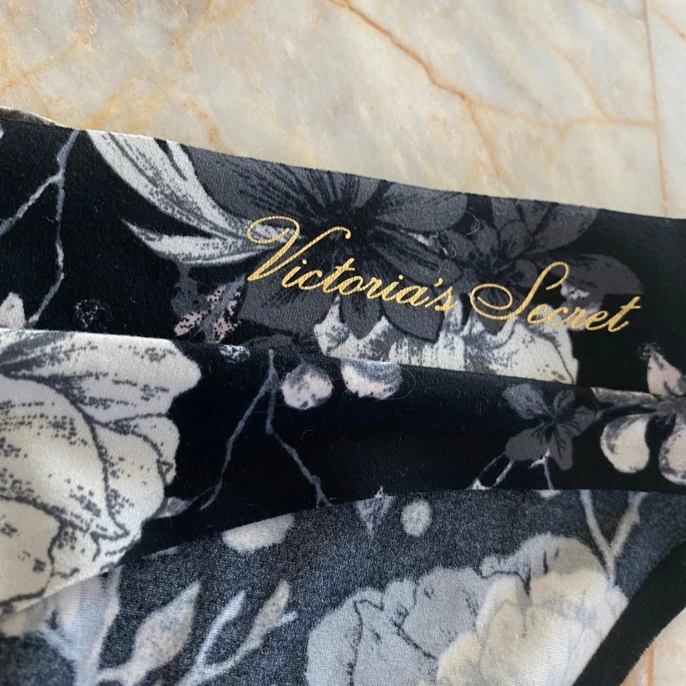 Victorias Secret Bikini Panties Black White Grey Floral Gold Logo Print Small